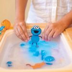 gpset9-1set-personaje-cookie-monster–2-cubos-luz-azul-1