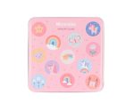 Diseño de la lata rosa del juego Memory Magic World de Monnëka con unicornios y arcoíris