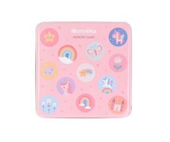 Diseño de la lata rosa del juego Memory Magic World de Monnëka con unicornios y arcoíris