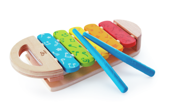 Xilófono infantil Arcoíris Hape de madera con baquetas